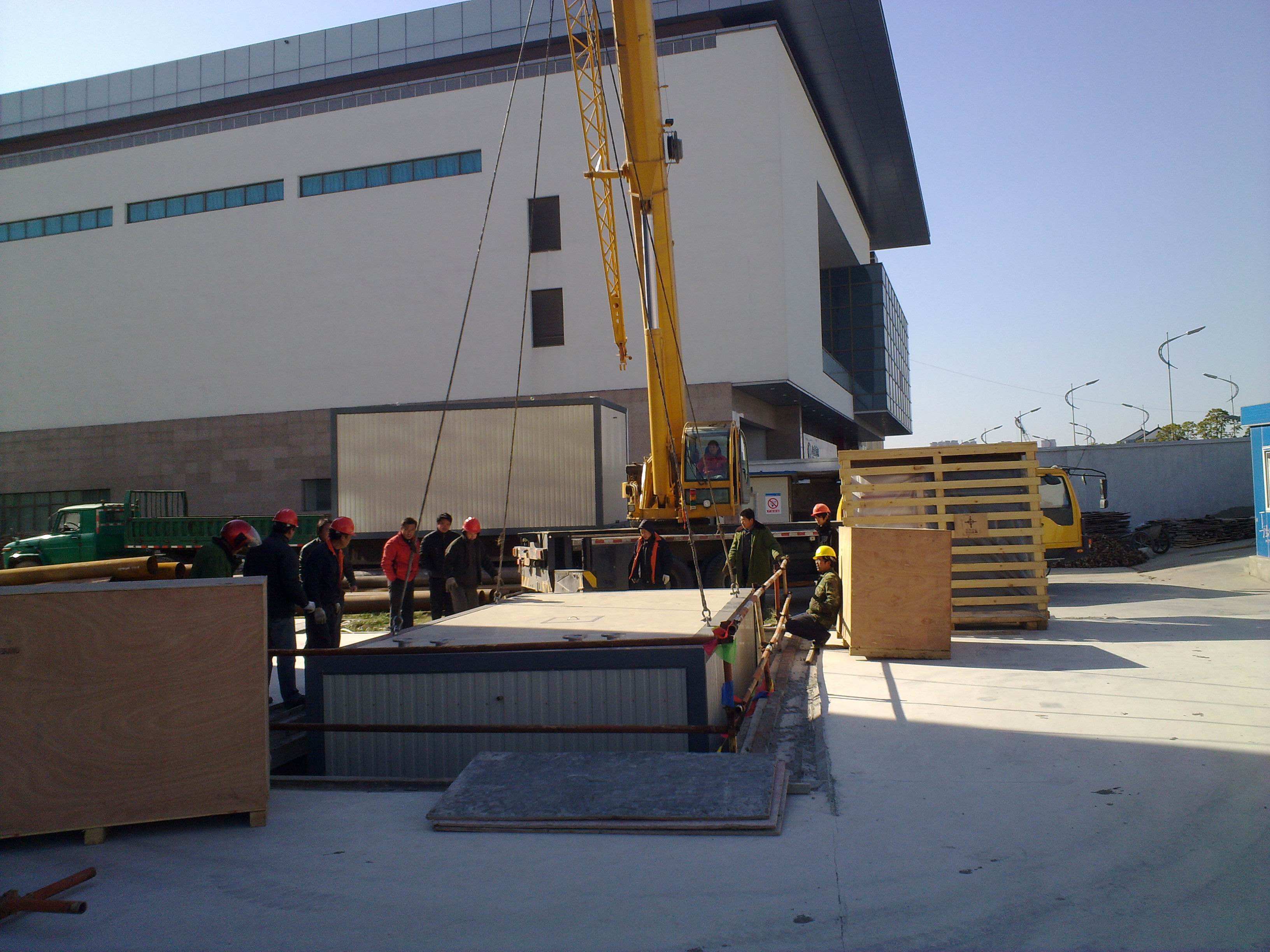 為什么要選擇專業的設備吊裝搬運公司？