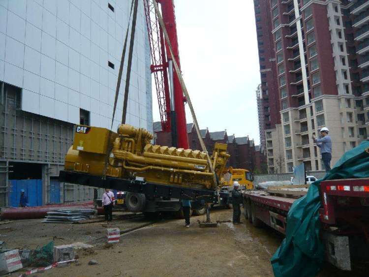 無錫精密設(shè)備吊裝公司:吊裝工具在使用時(shí)要注意哪些地方？